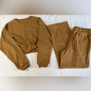 NWT Women’s XL Lounge Set Twist Front Crop Top Joggers Soft Stretch Cozy Set